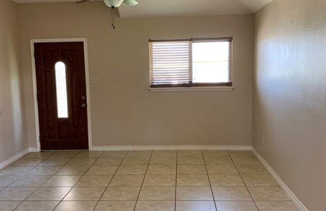 2075 Fox Borough Dr Gallery 4