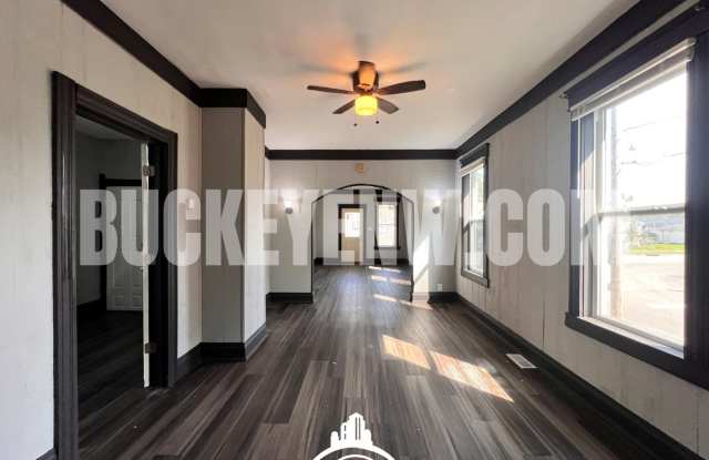 2 Bedroom House Gallery 4