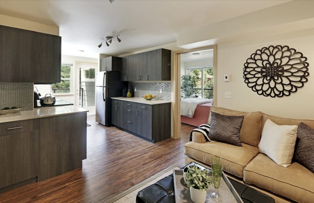 Glendale Apartments - Student Housing Gallery 4