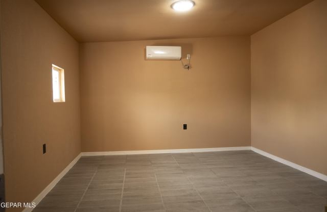14369 Katherine Dr. Gallery 4