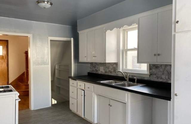 1651 Minnehaha Avenue East Gallery 2