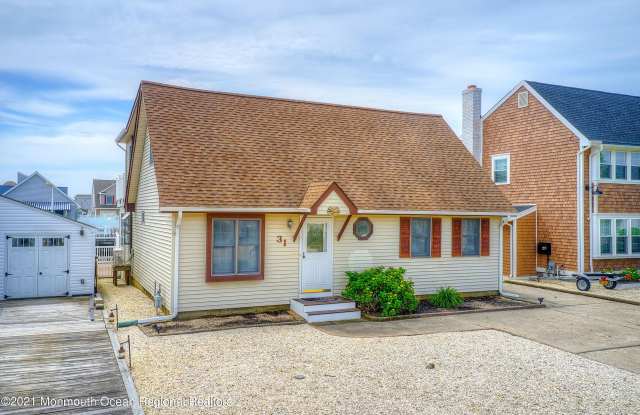 31 Peggy Lane - 31 Peggy Lane, Beach Haven West, NJ 08050