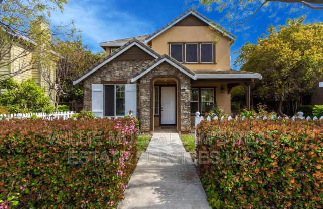 382 South Central Parkway photos photos