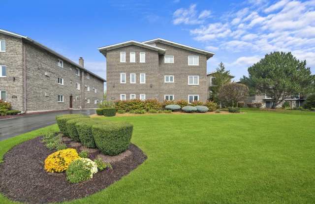 9016 W 140th Street W - 9016 West 140th Street, Orland Park, IL 60462