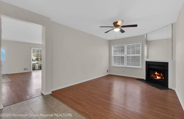 731 Snowdrop Court Gallery 2