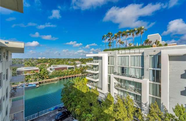 9500 W Bay Harbor Dr photos photos