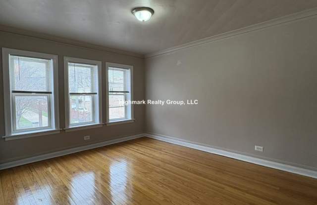 4267 West Addison St. photos photos