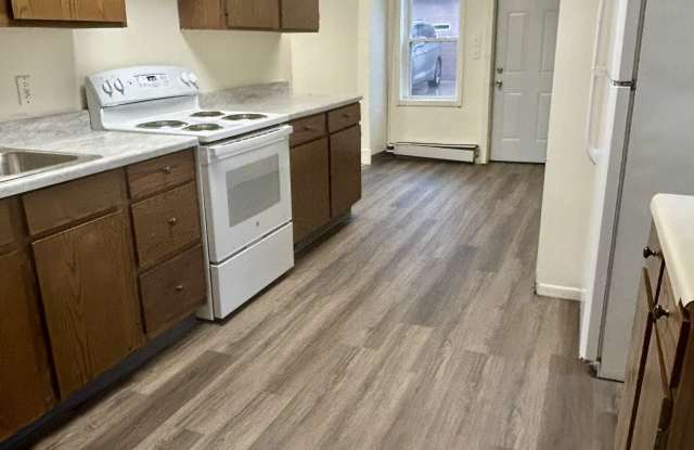 2618 1/2 2nd Avenue West - 4 photos photos