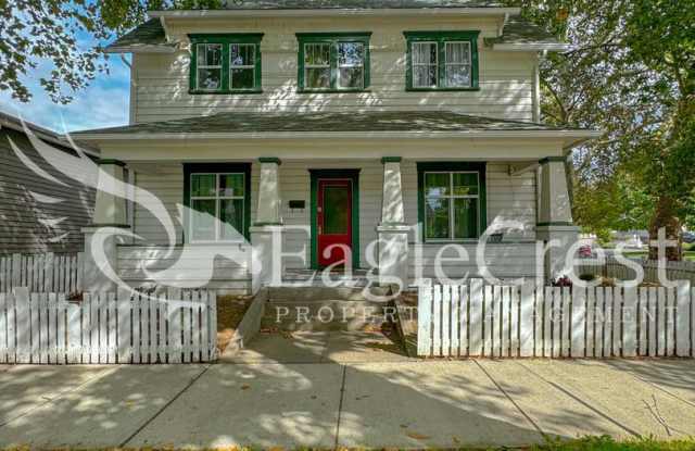 Downtown Walla Walla 4 Bedroom Farmhouse with Modern Comforts photos photos