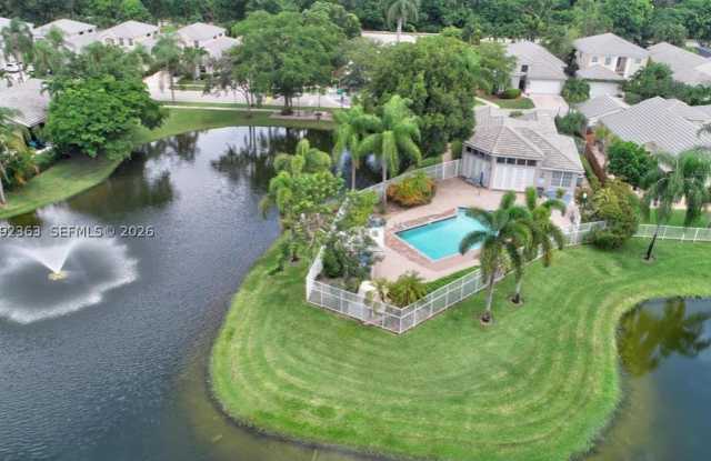 8291 Hampton Wood Dr Gallery 3