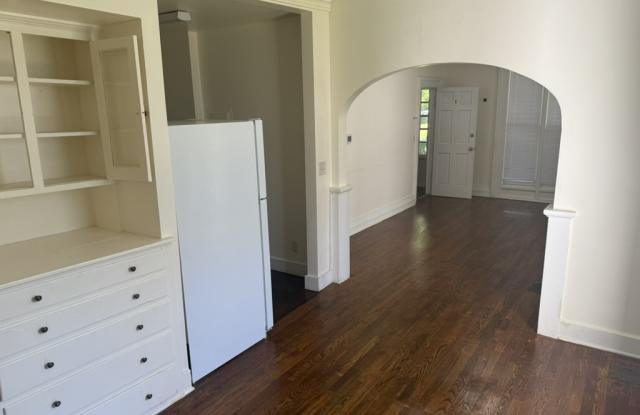 66 N West StUnit 1 Gallery 1