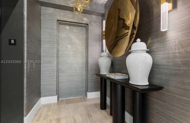 2821 S Bayshore Dr Gallery 2