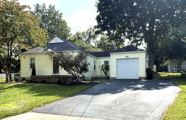 Charming 2 bedroom 1 bath Home photos photos