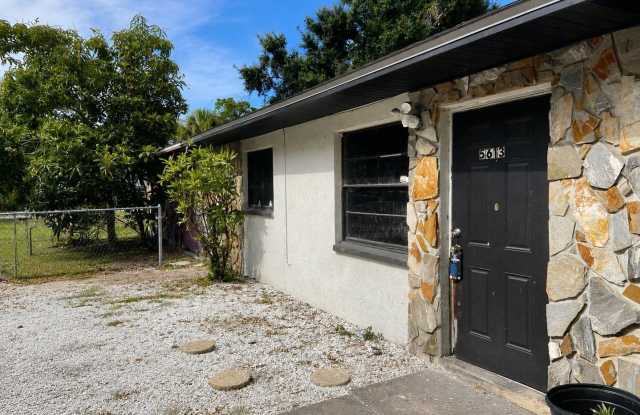 Pet Friendly Cozy Villa in Bradenton Gallery 3