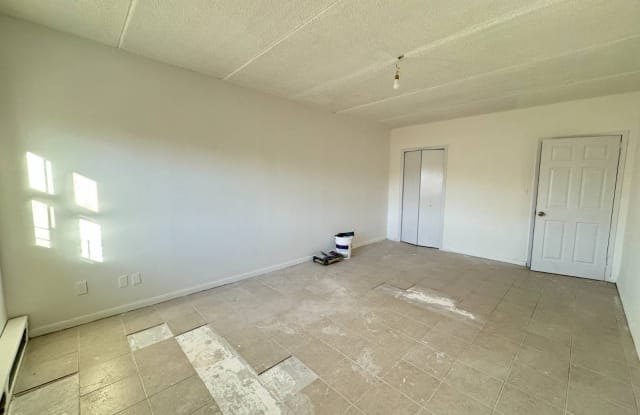 1460 Minford Pl - 1460 Minford Place, Bronx, NY 10460
