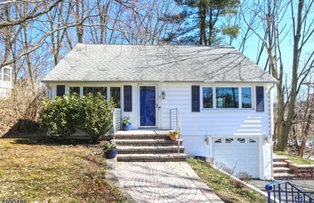 1 CAROLINA AVE - 1 Carolina Avenue, Essex County, NJ 07052