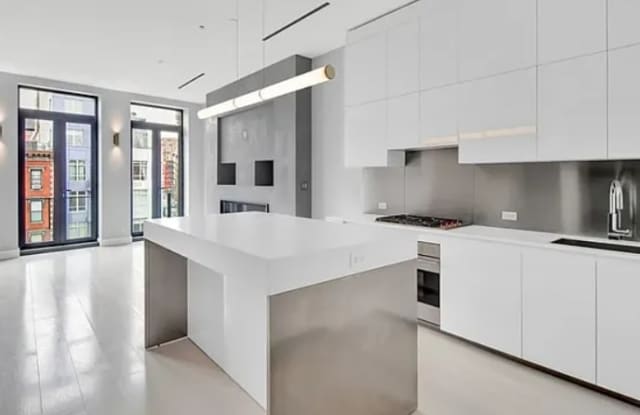 324 Bowery Gallery 4