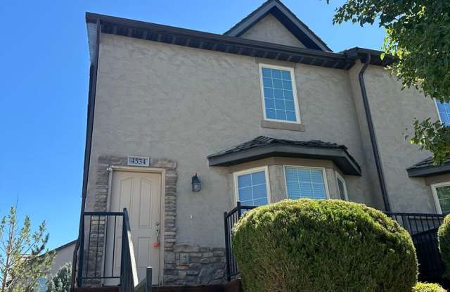 GET $1000 OFF THE FIRST MONTHS RENT!!! photos photos