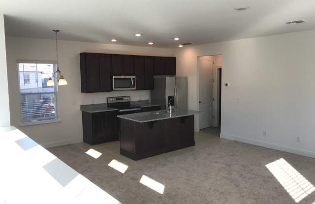 1 Bedroom/1 Bathroom/1 Car Garage Apartment In Lake Nona!!! Gallery 4