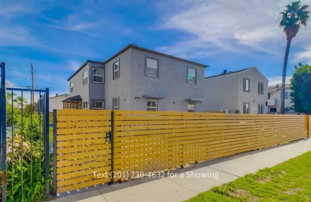 2 Bedroom, 1 Bath with Backyard & Washer/Dryer, Pets OK photos photos