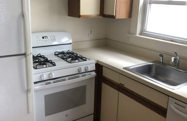 69 Bloomfield Avenue - 69 Bloomfield Avenue, Caldwell, NJ 07006