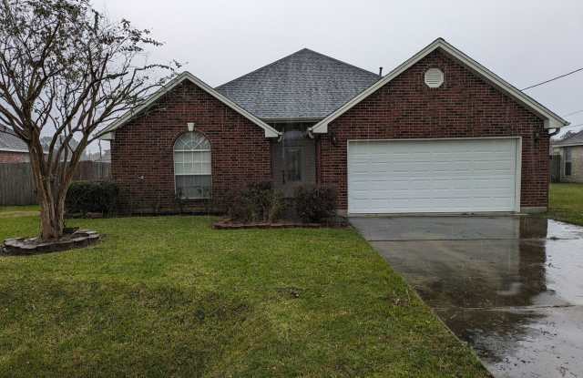 5980 Westchase Loop, Lumberton, TX 77657 **Move-in Special! $250 off 1st mo./ 12 mo. lease, $400 off 1 mo. / 18 mo. lease ** - 5980 Westchase Loop, Hardin County, TX 77657