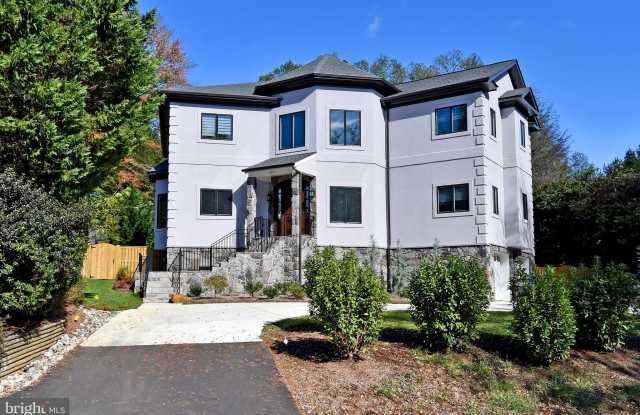 6202 CHESTERBROOK ROAD Gallery 3