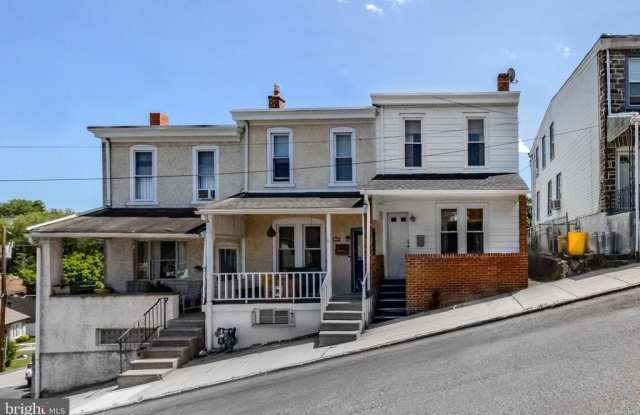 106 ROCKLAND AVENUE - 106 Rockland Avenue, Bala Cynwyd, PA 19004 106 ROCKLAND AVENUE - 106 Rockland Avenue, Bala Cynwyd, PA 19004