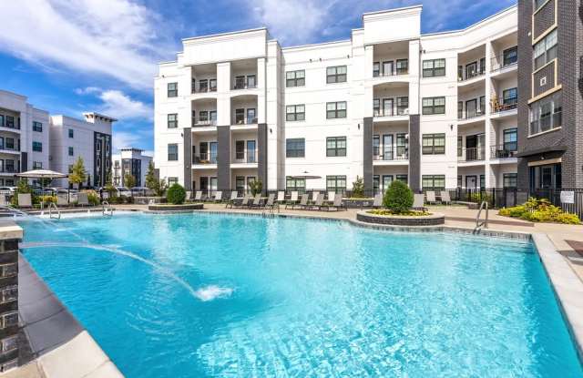 The Ivy Apartment Homes Gallery 2