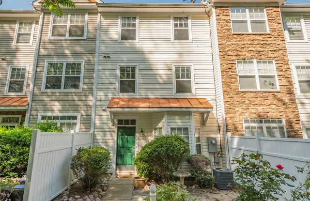 AVAILABLE NOW! PET FRIENDLY! Great 3-Story Townhome Located near Wake Forest! photos photos