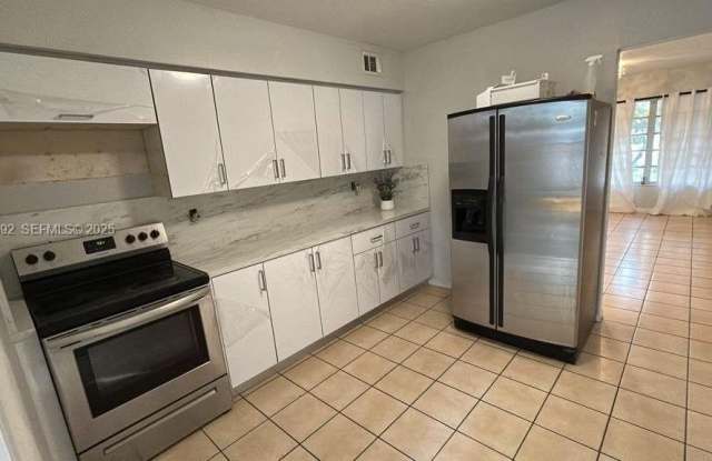 9463 SW 174th St photos photos 9463 SW 174th St photos photos