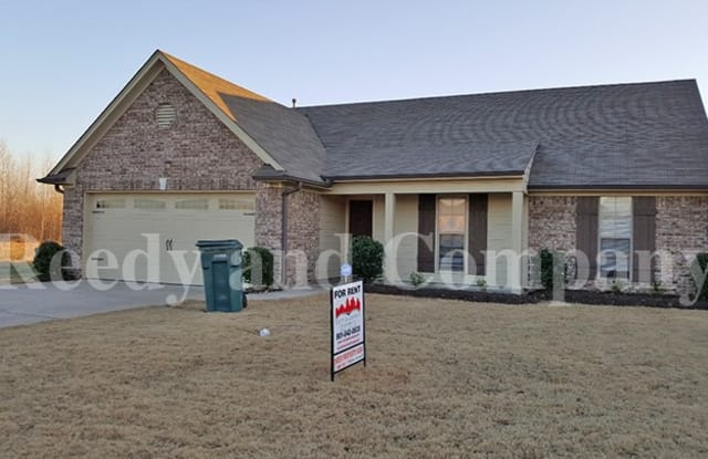 3855 Down River Dr - 3855 Down River Dr, Southaven, MS 38671