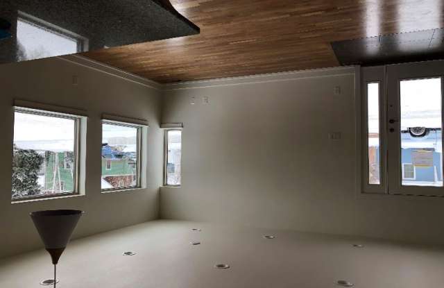 1124 Maple Street Gallery 3