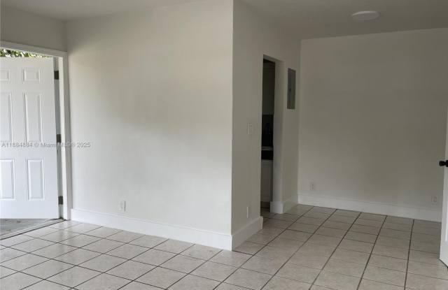 6021 Polk St photos photos