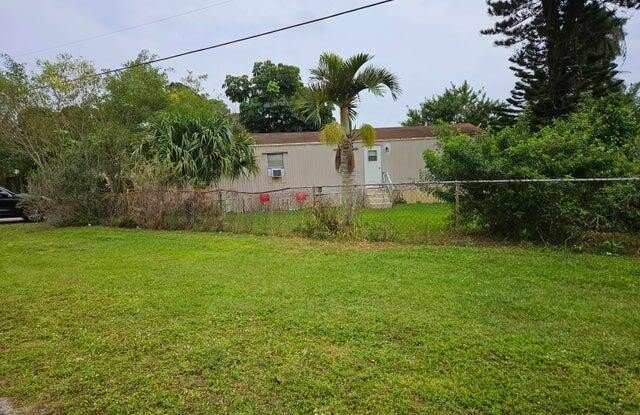 4870 Canal Road photos photos