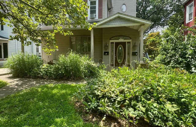 417 CINNAMINSON AVENUE photos photos