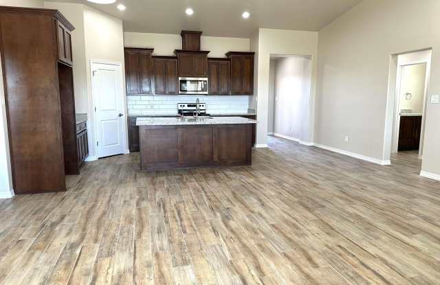 12623 E 50 LN Gallery 4