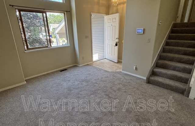 5735 Grapevine Drive Gallery 3