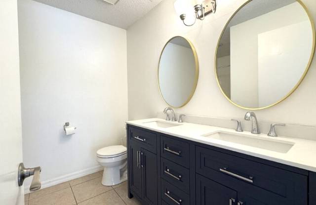 3960 Oak Trail Run photos photos