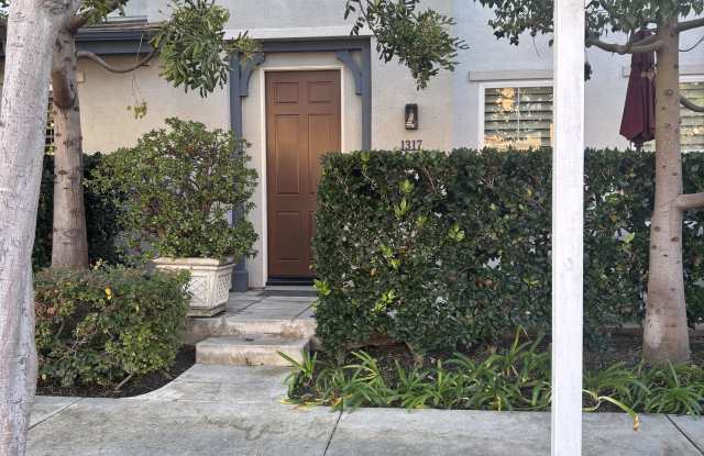 1317 Corte Alemano - 1317 Corte Alemano, Costa Mesa, CA 92626