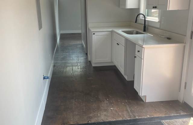 323 McFarland Avenue - 1 photos photos