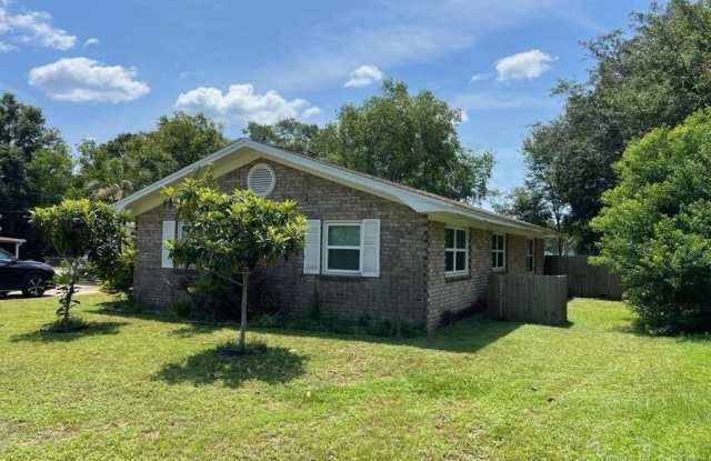 5574 Vega Dr Gallery 2