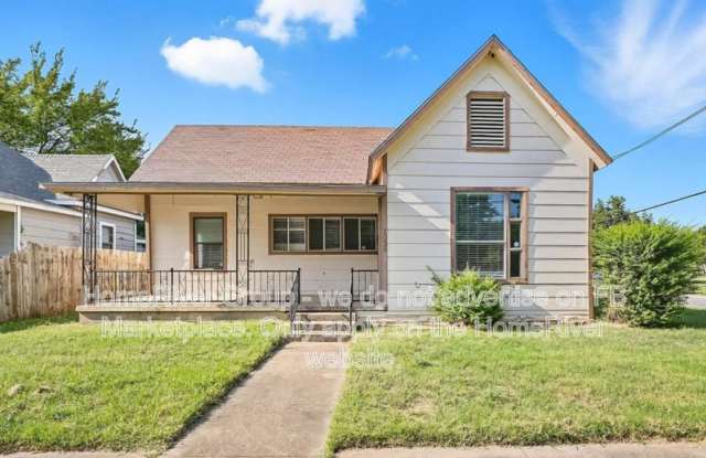 1025 E Chaffin St photos photos