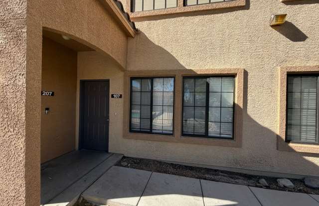 Updated 1 bedroom condo, ground floor photos photos