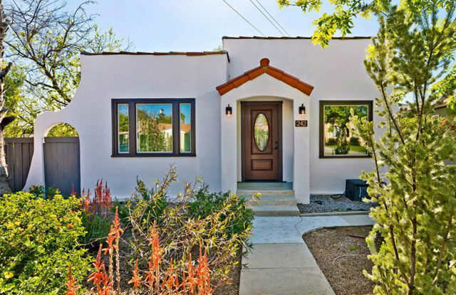 242 West Elmwood Avenue photos photos