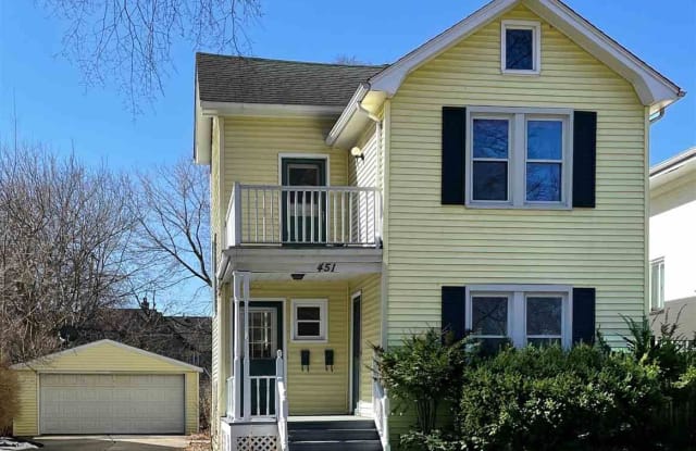 451 Saint Clair - 451 Saint Clair Street, Grosse Pointe, MI 48230