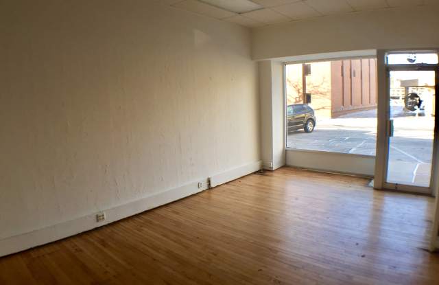 313 18th St. Gallery 3