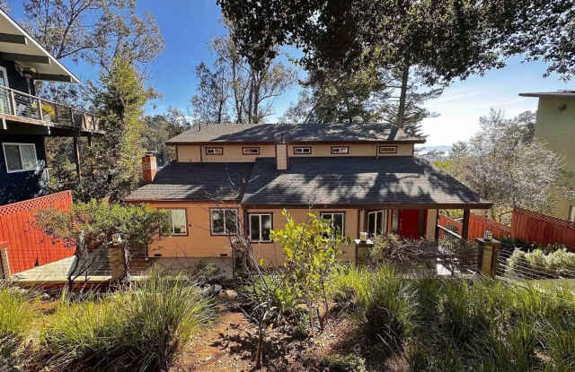 Montclair Hills Retreat with Breathtaking Views, Solar Power, and Multi-Level Layout – 4BD/3BA + Bonus Room - 6818 Paso Robles Drive, Oakland, CA 94611 Montclair Hills Retreat with Breathtaking Views, Solar Power, and Multi-Level Layout – 4BD/3BA + Bonus Room - 6818 Paso Robles Drive, Oakland, CA 94611