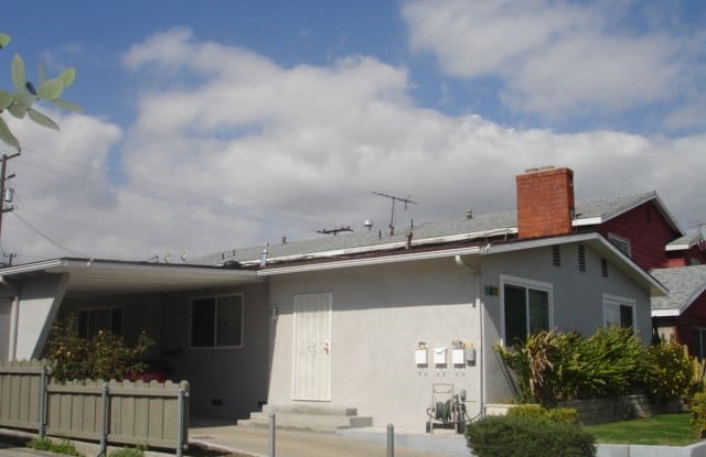 917 LOMA AVENUE - 917 Loma Avenue, Long Beach, CA 90804