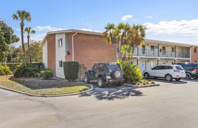 4580 OVERLOOK DRIVE NE photos photos